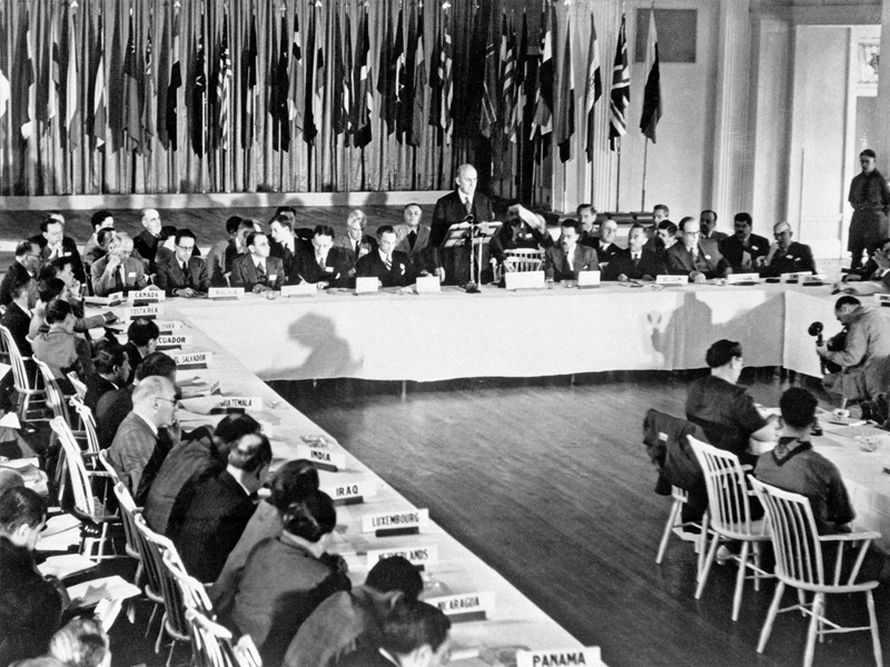 1944